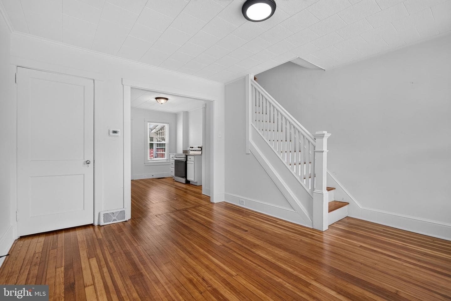 661 Lehigh Avenue photo 4