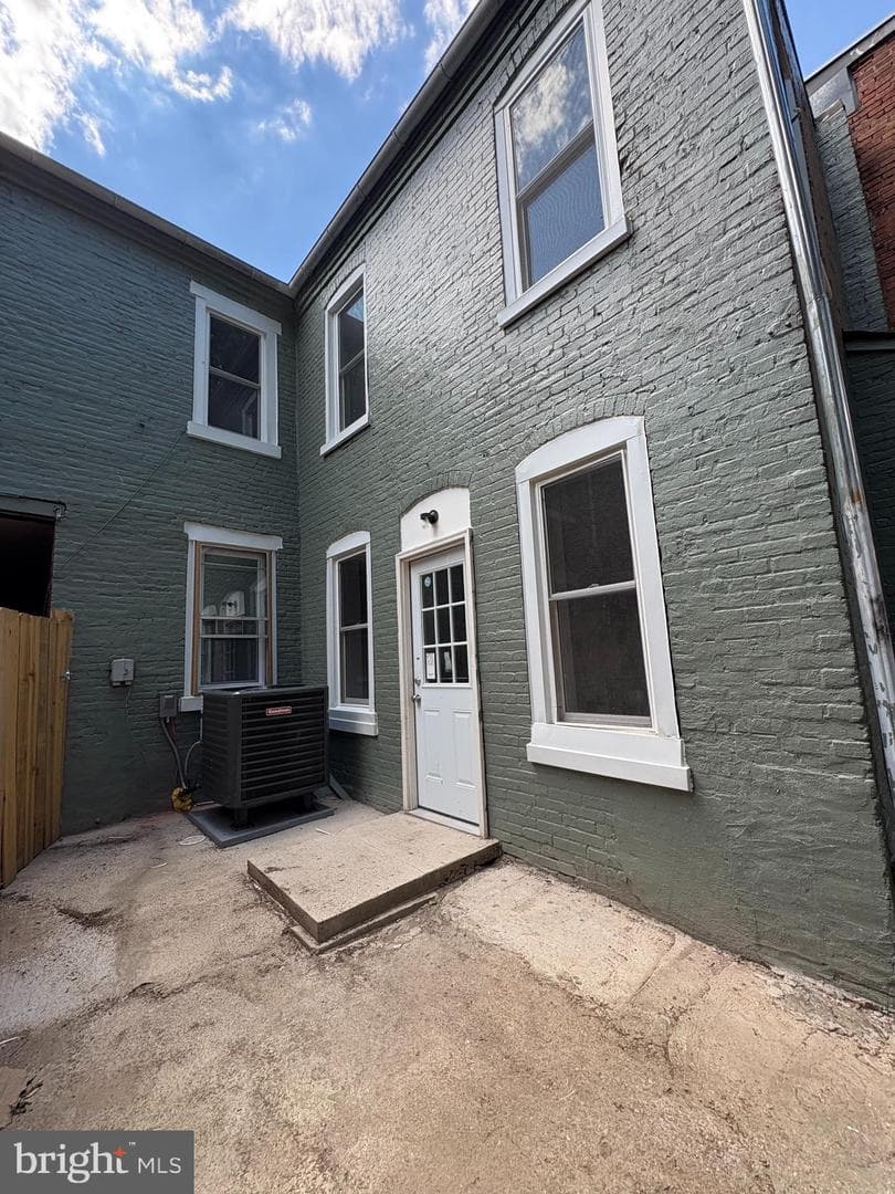 341 S Prince Street photo 33