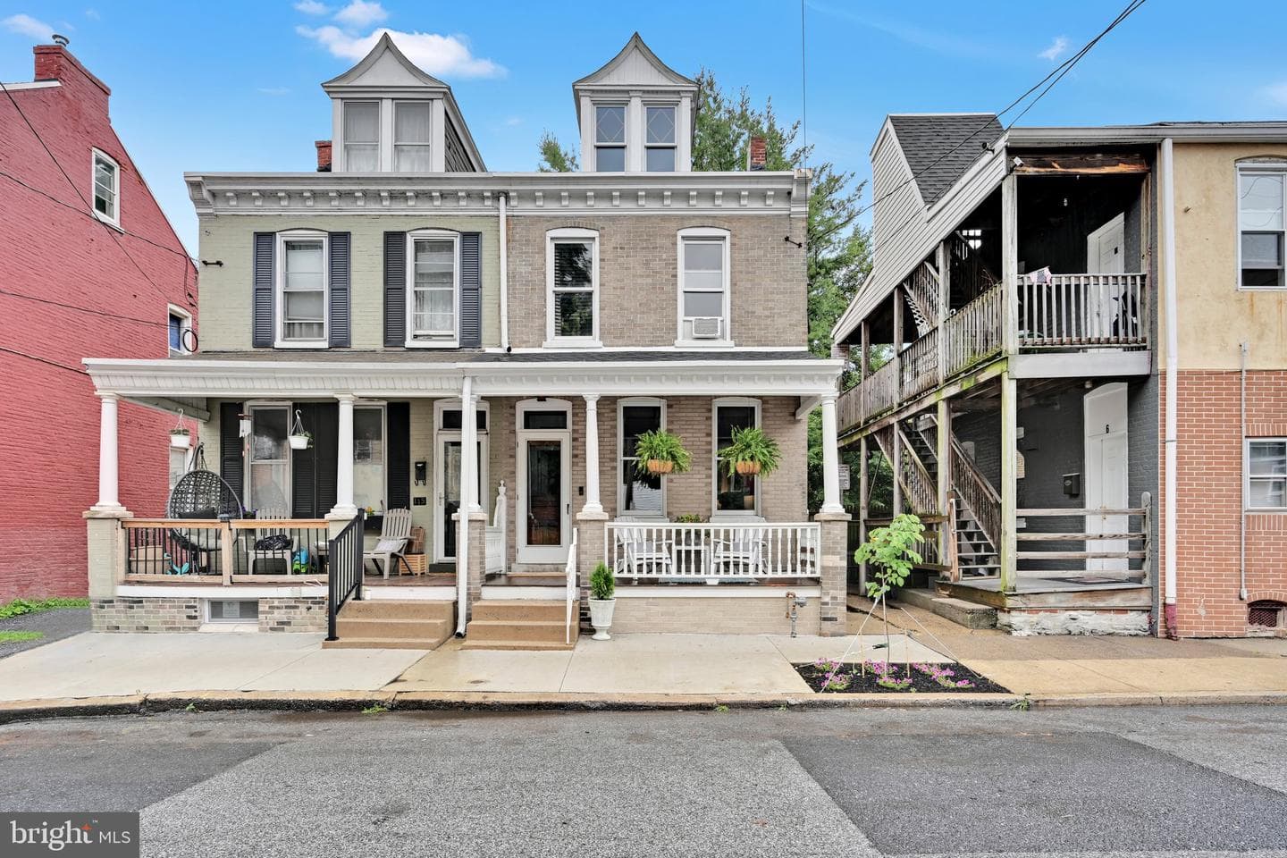 113 Nevin Street photo 4