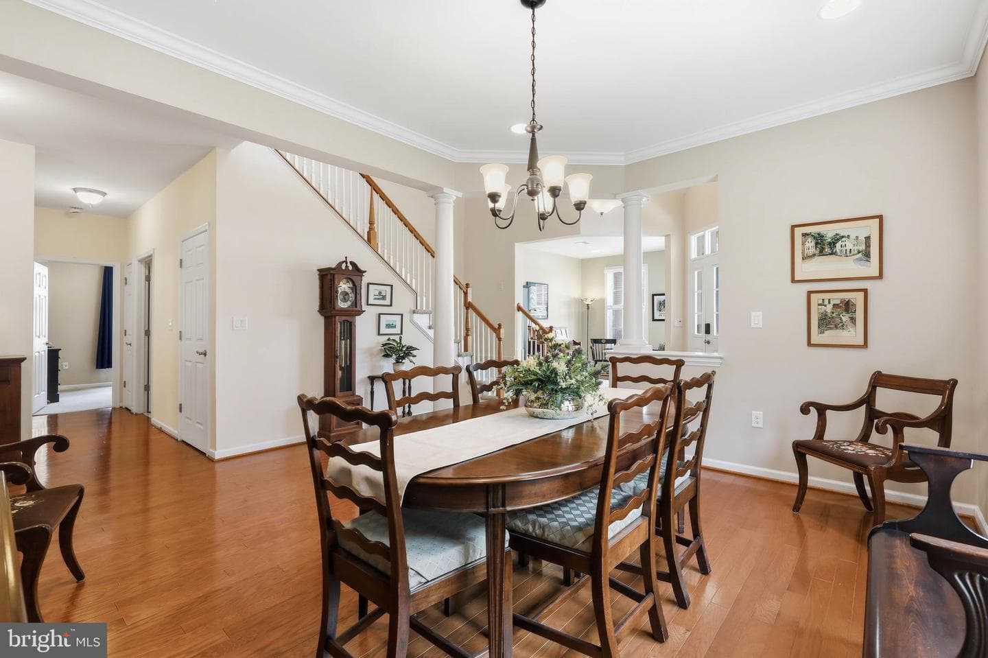 1063 Presidents Drive photo 3