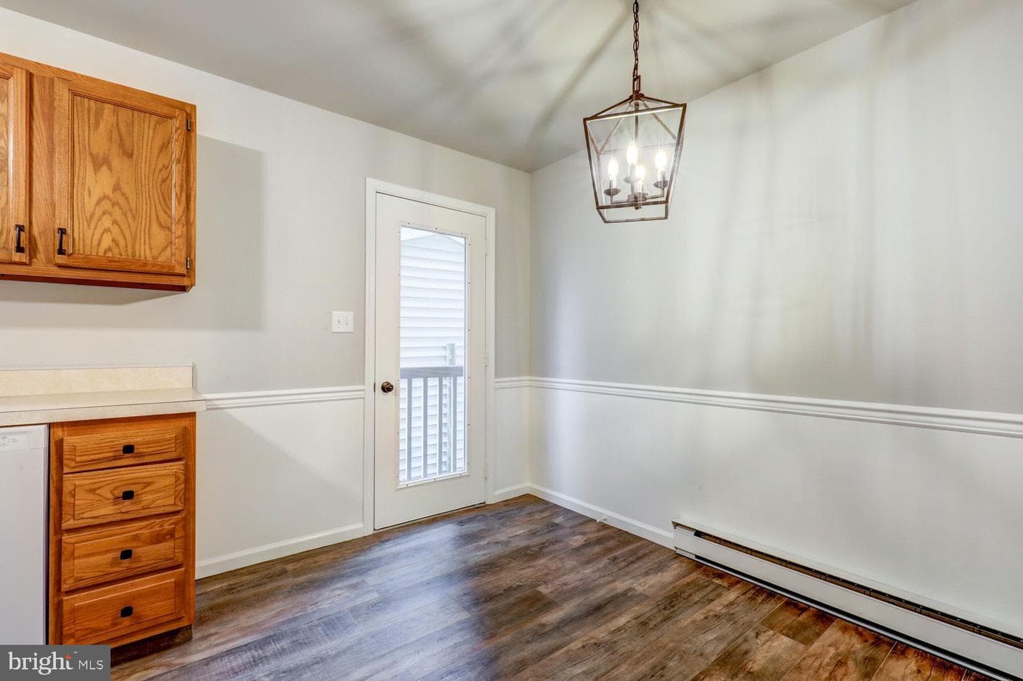 867 Oak Street photo 7