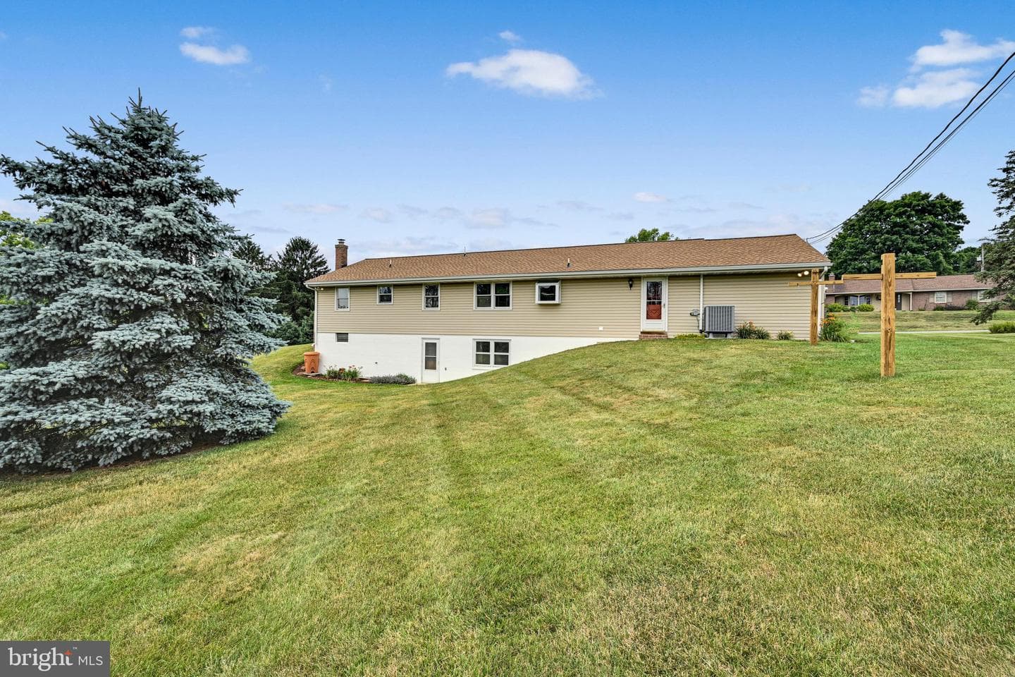 765 Brandt Street photo 36