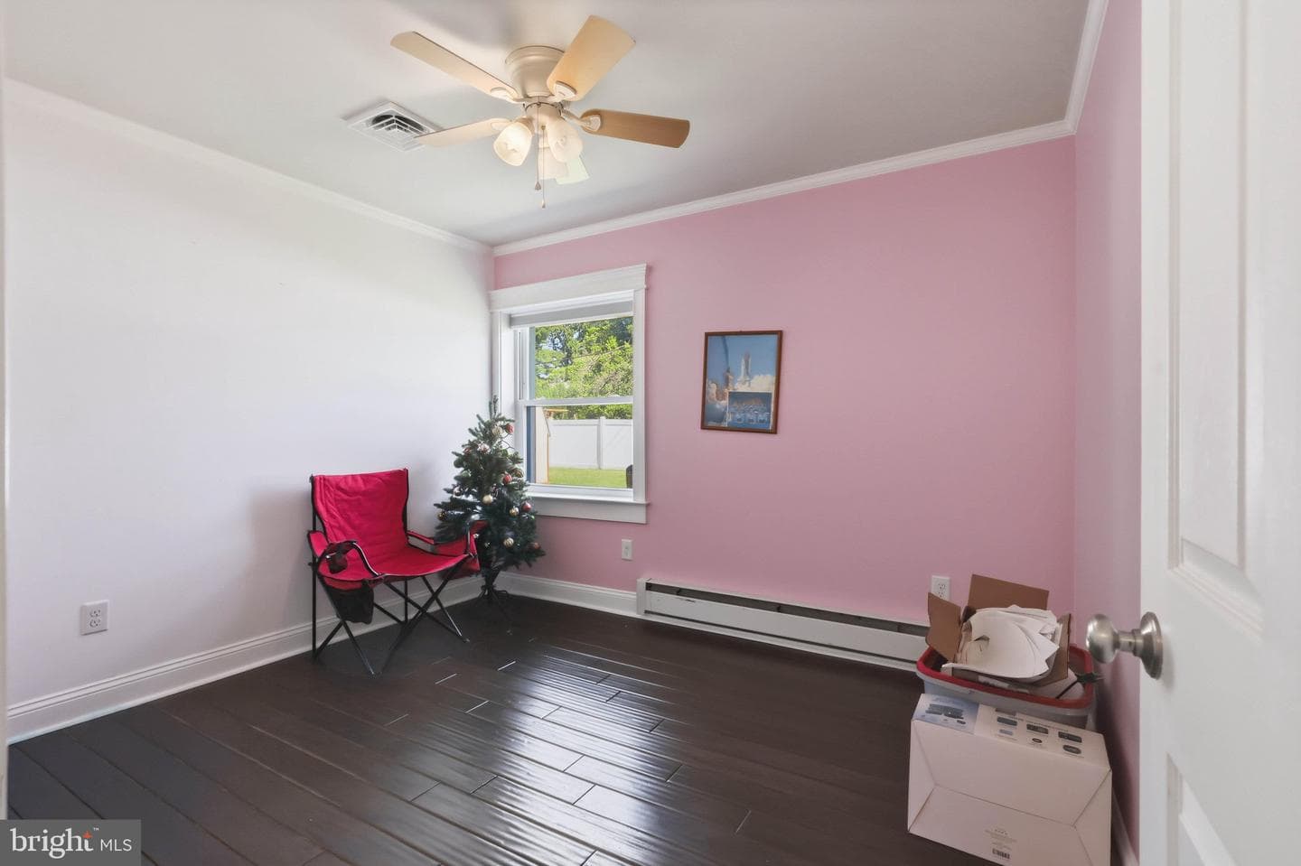 55 Stanley Avenue photo 17