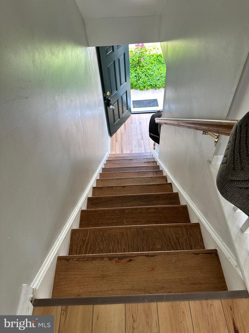 152 Acorn Lane photo 34