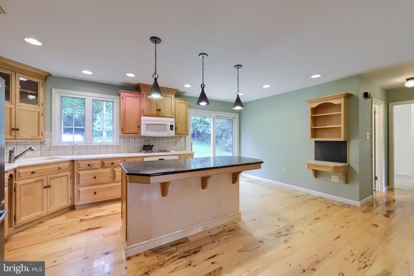 303 Parkwood Drive photo 17