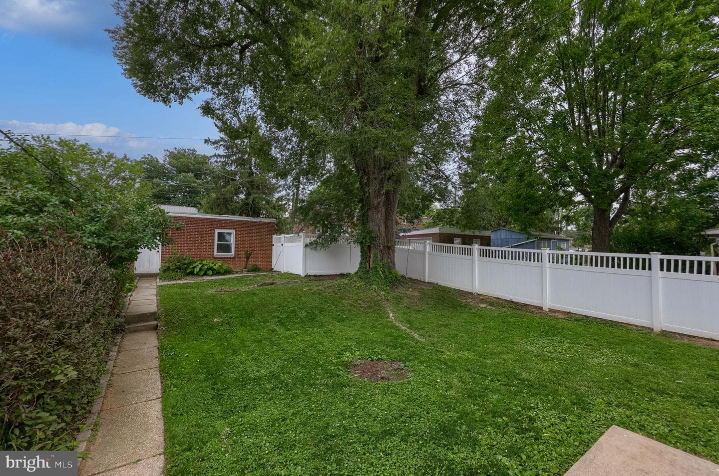 1040 E Orange Street photo 10