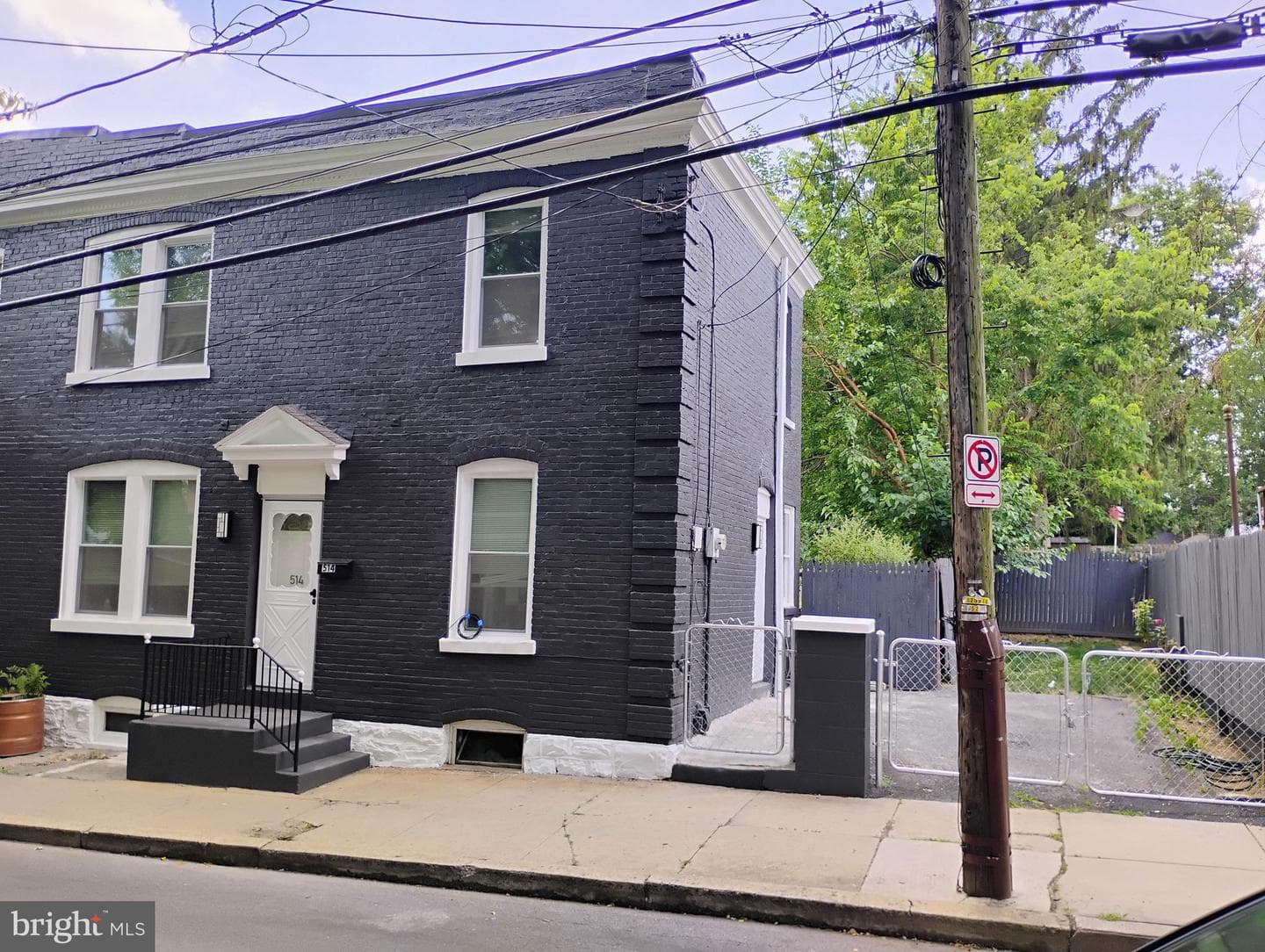 514 Pershing Avenue photo 1