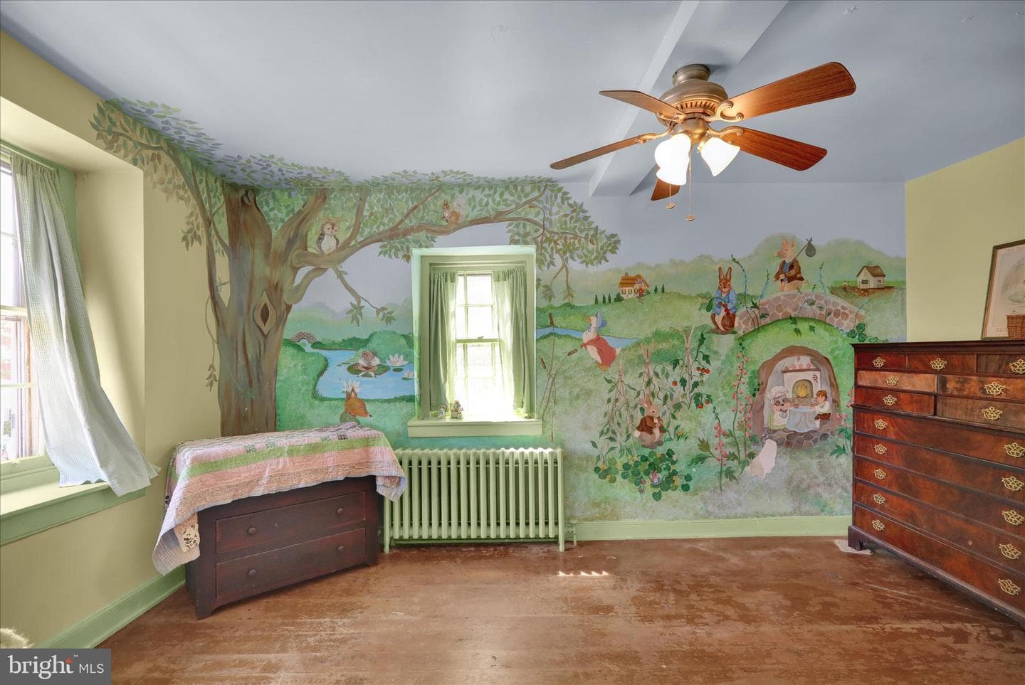 27 E Main Street photo 39