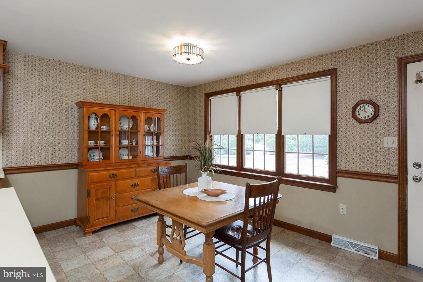 743 Barrholly Drive photo 25