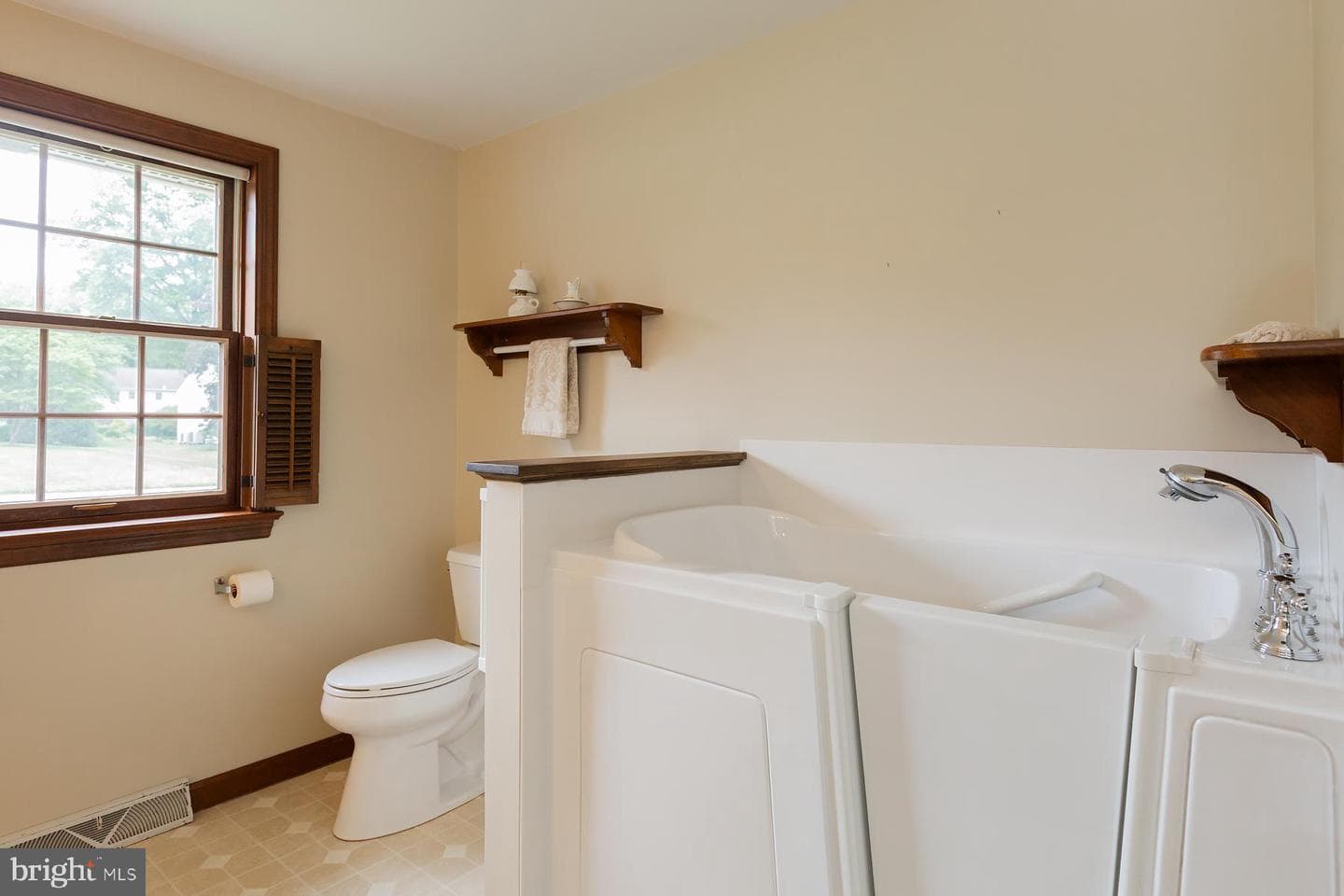 743 Barrholly Drive photo 44