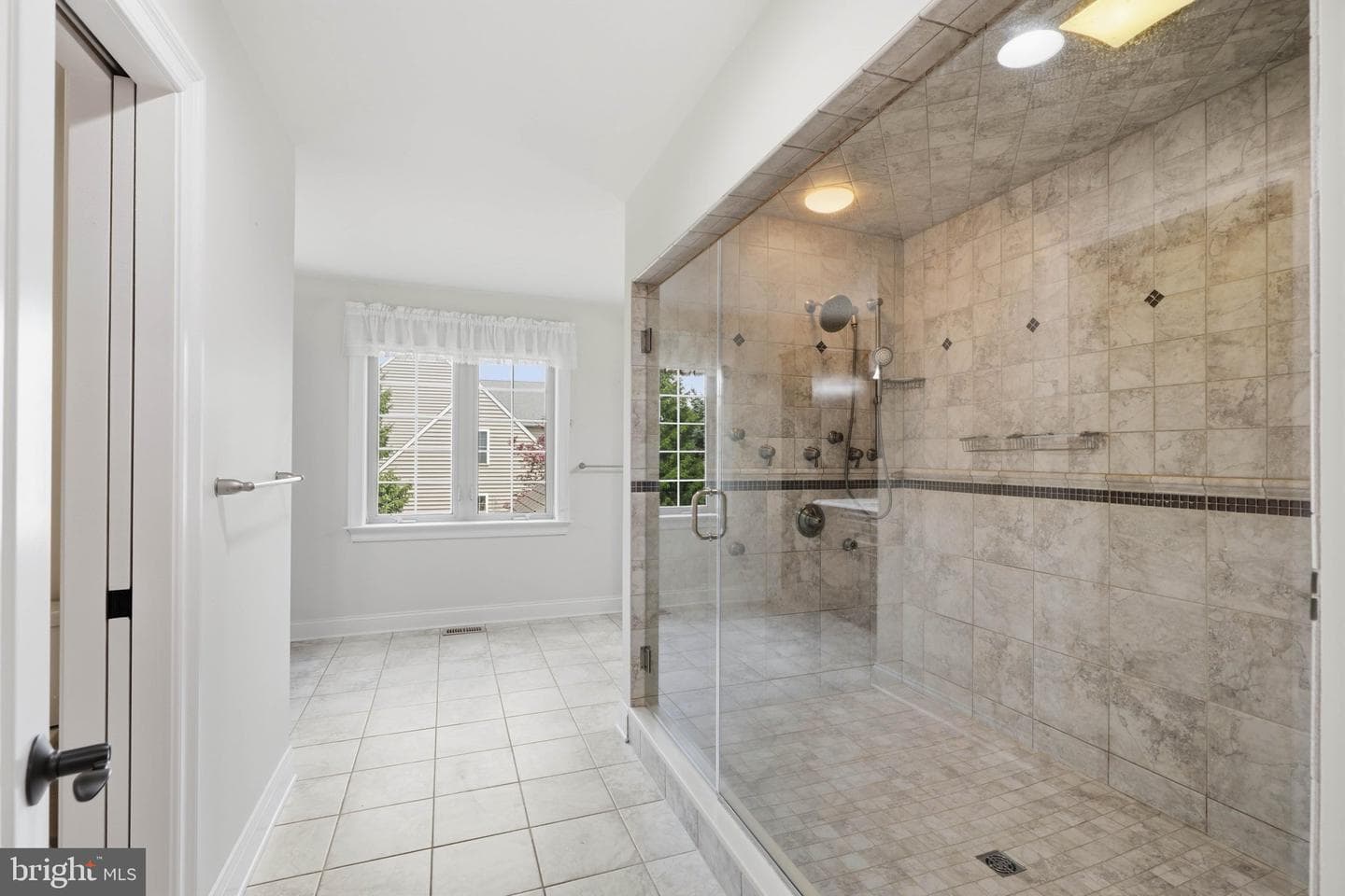 340 Royal Hunt Way photo 36