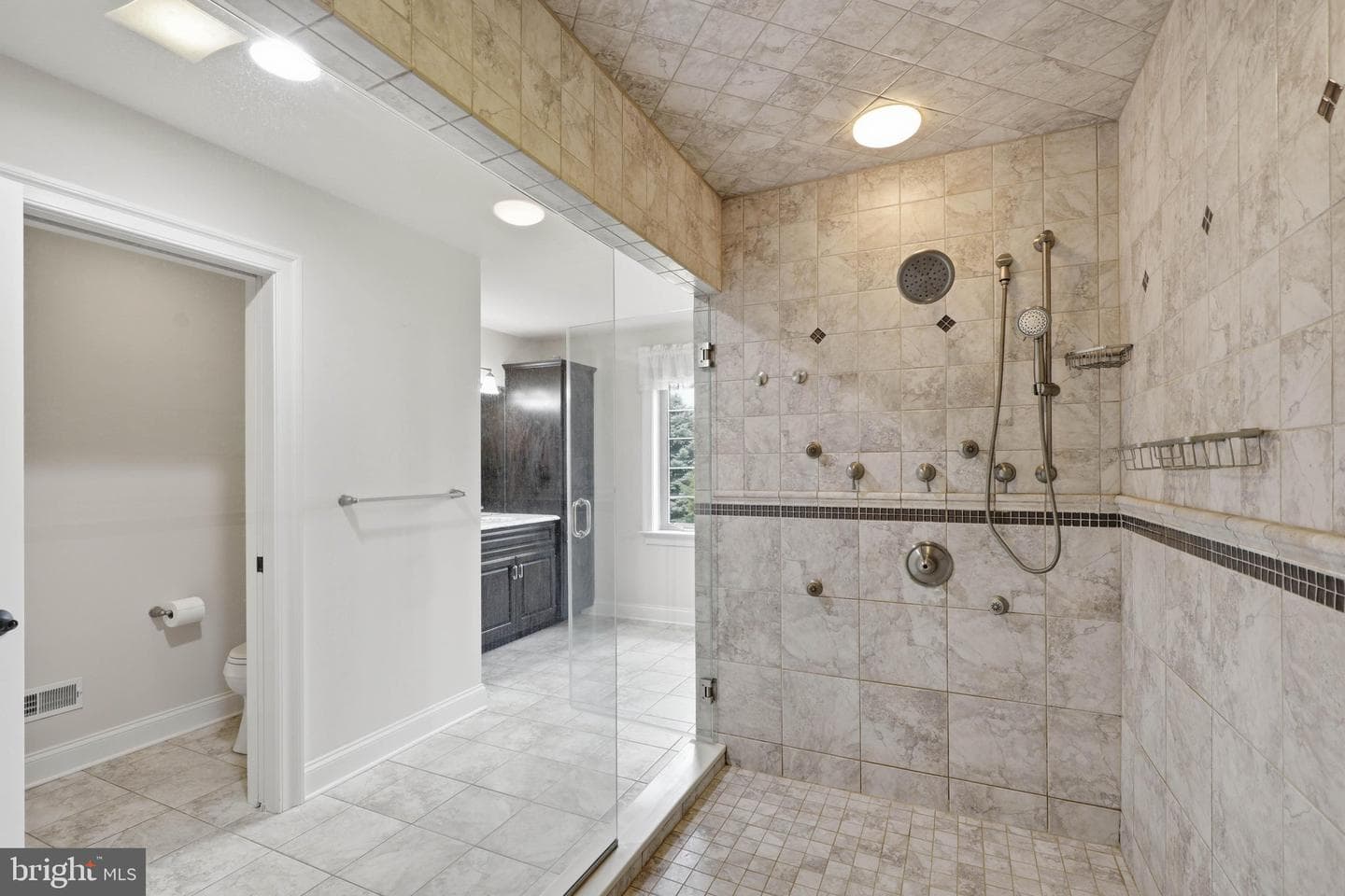 340 Royal Hunt Way photo 38