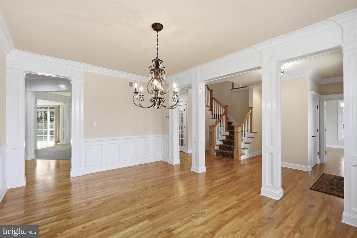340 Royal Hunt Way photo 9