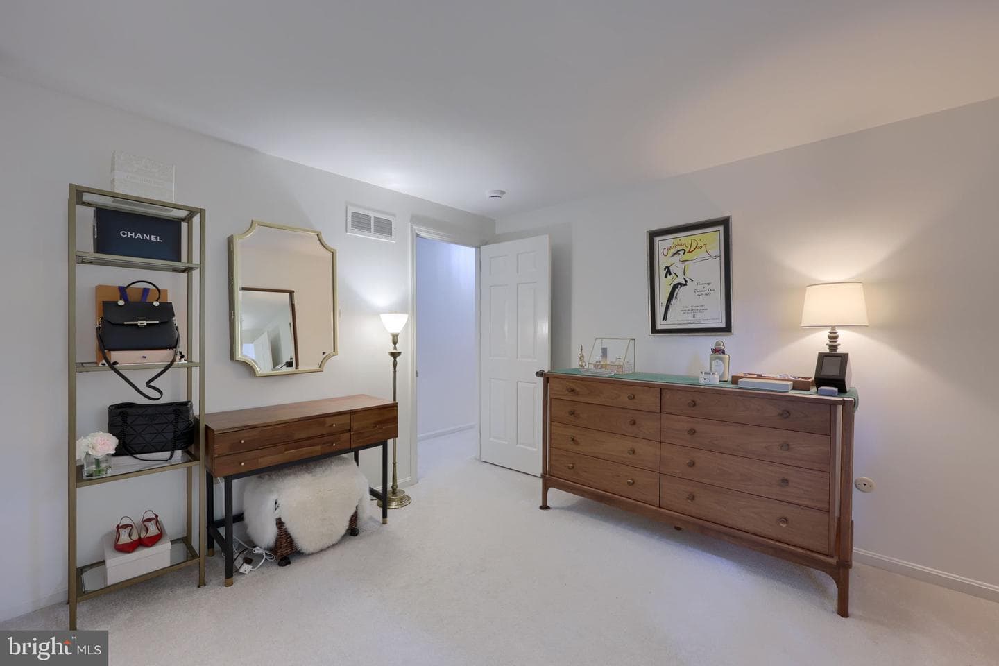 1856 Beverly Drive photo 28