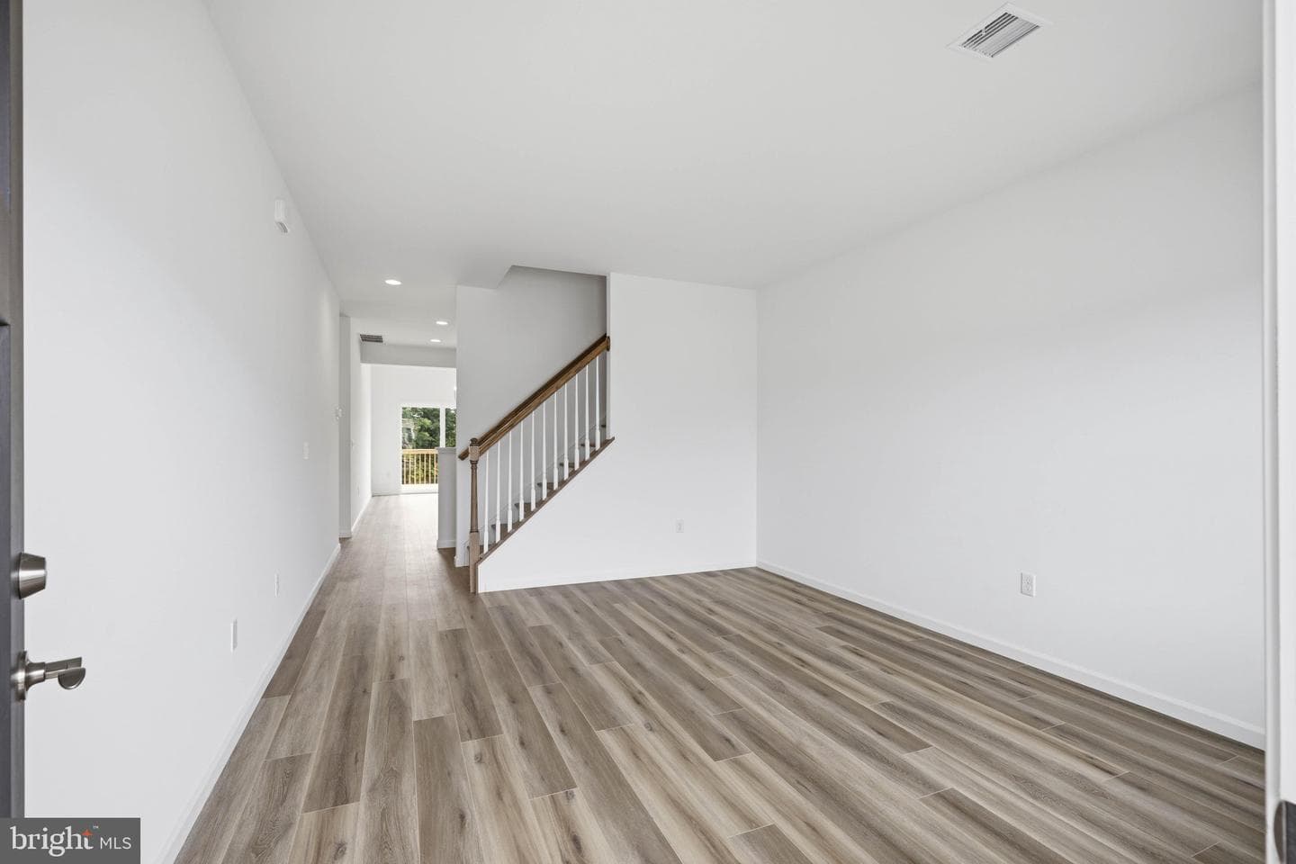 234 Pilgrim Drive photo 6
