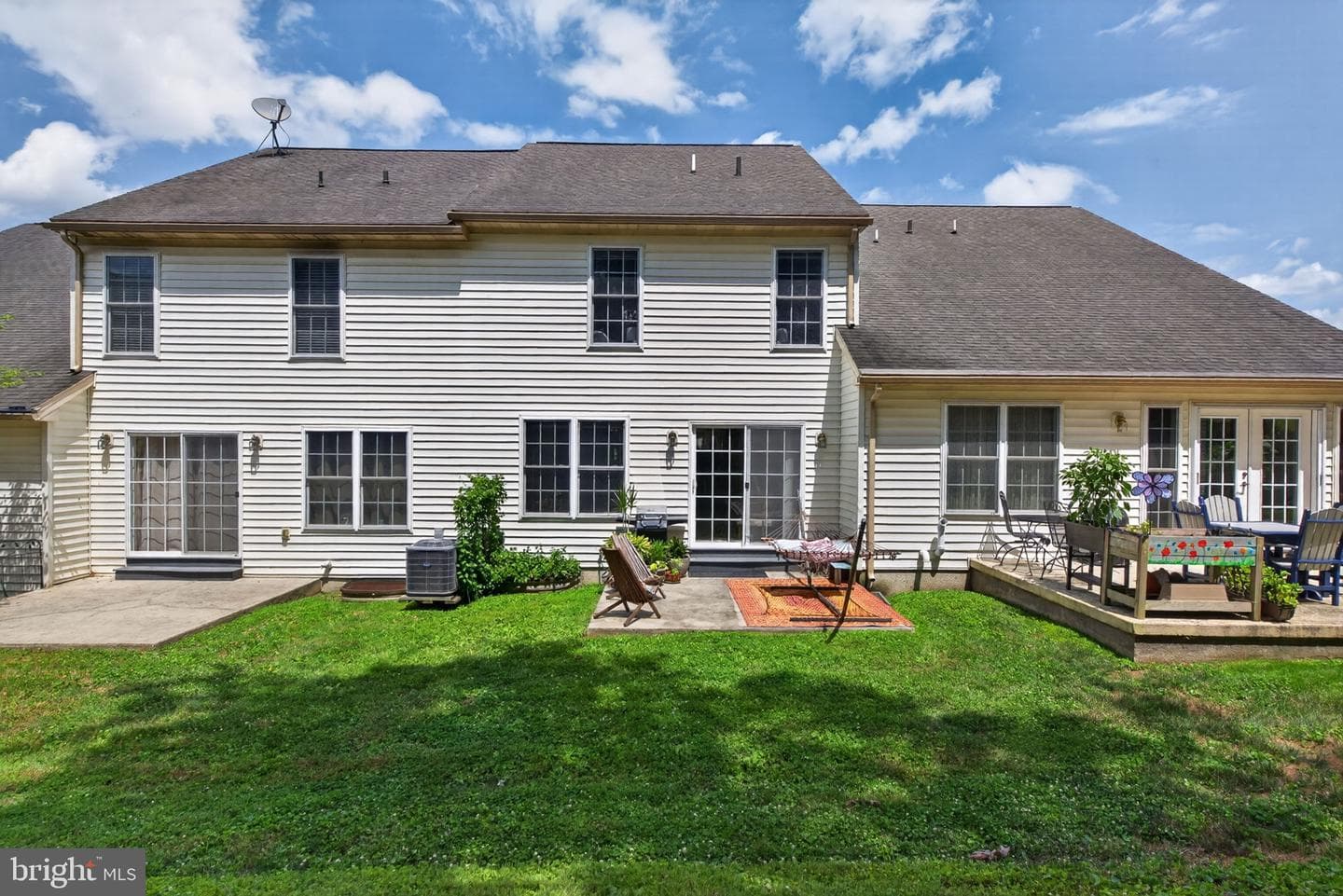121 Creekgate Court photo 31