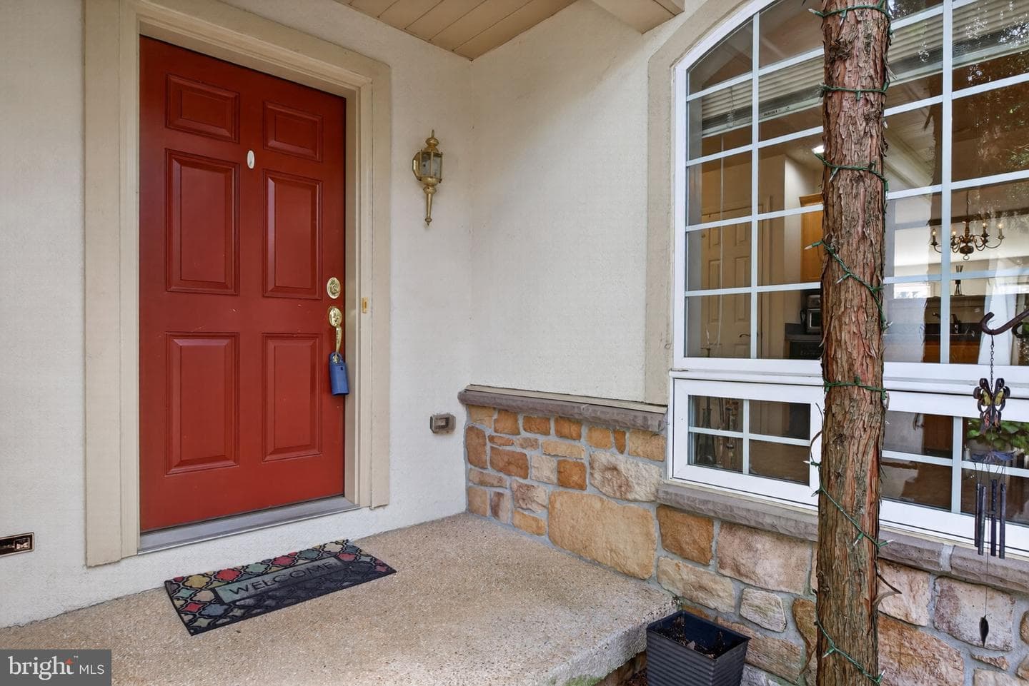 121 Creekgate Court photo 4