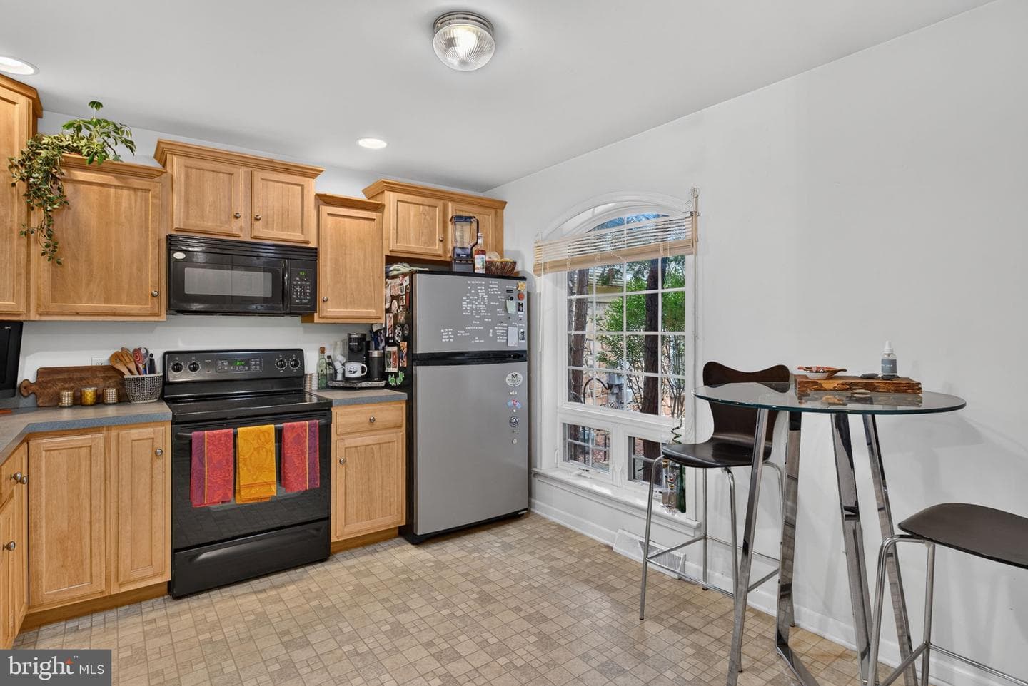 121 Creekgate Court photo 8