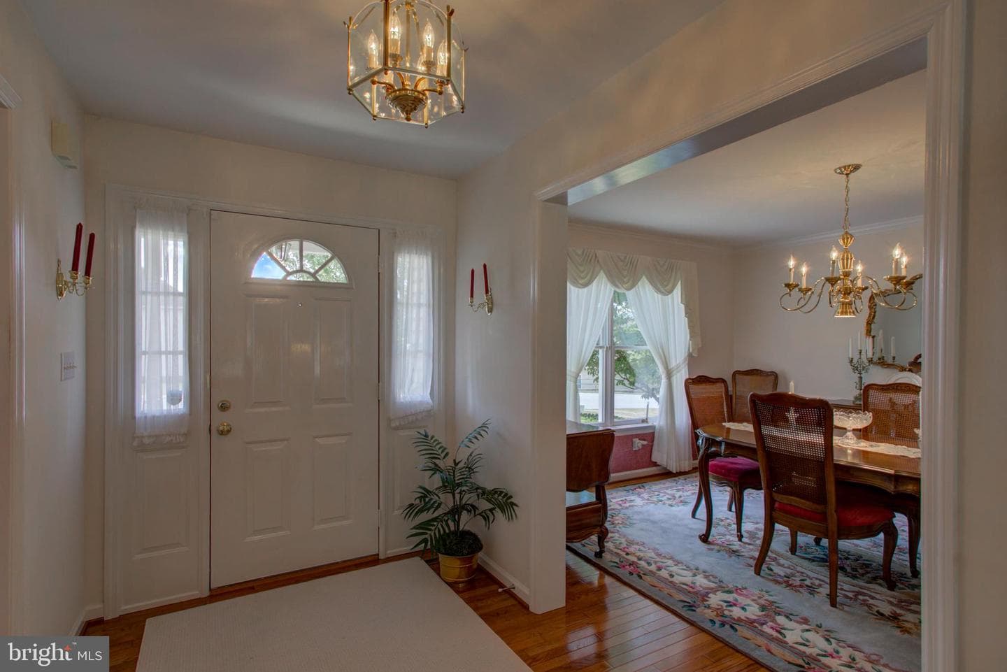 2041 Harrogate Road photo 4