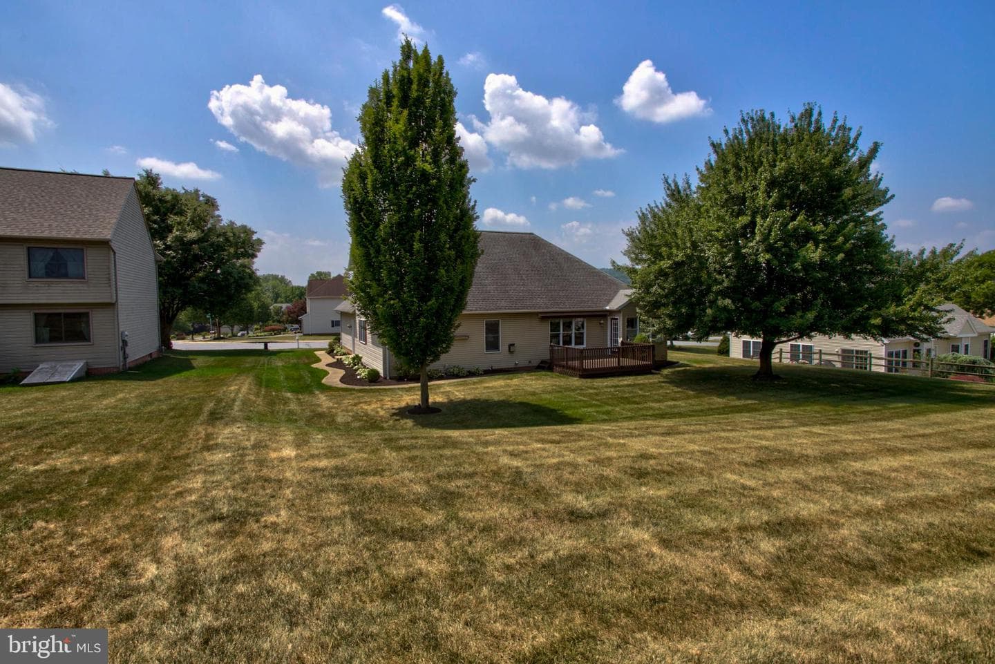 2041 Harrogate Road photo 41