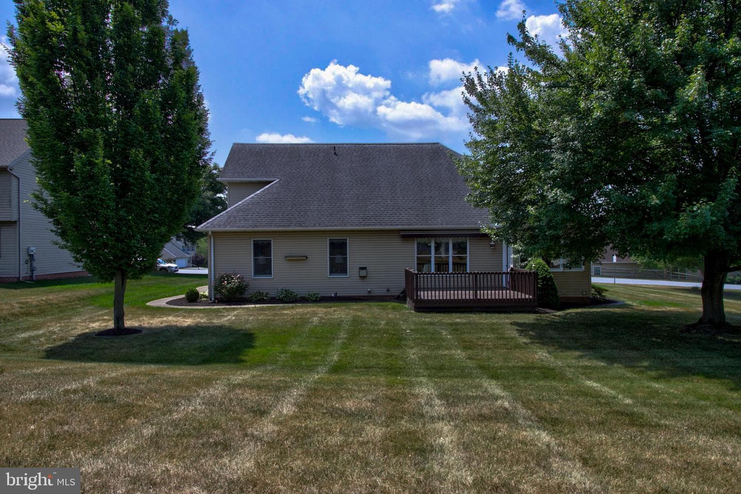 2041 Harrogate Road photo 42