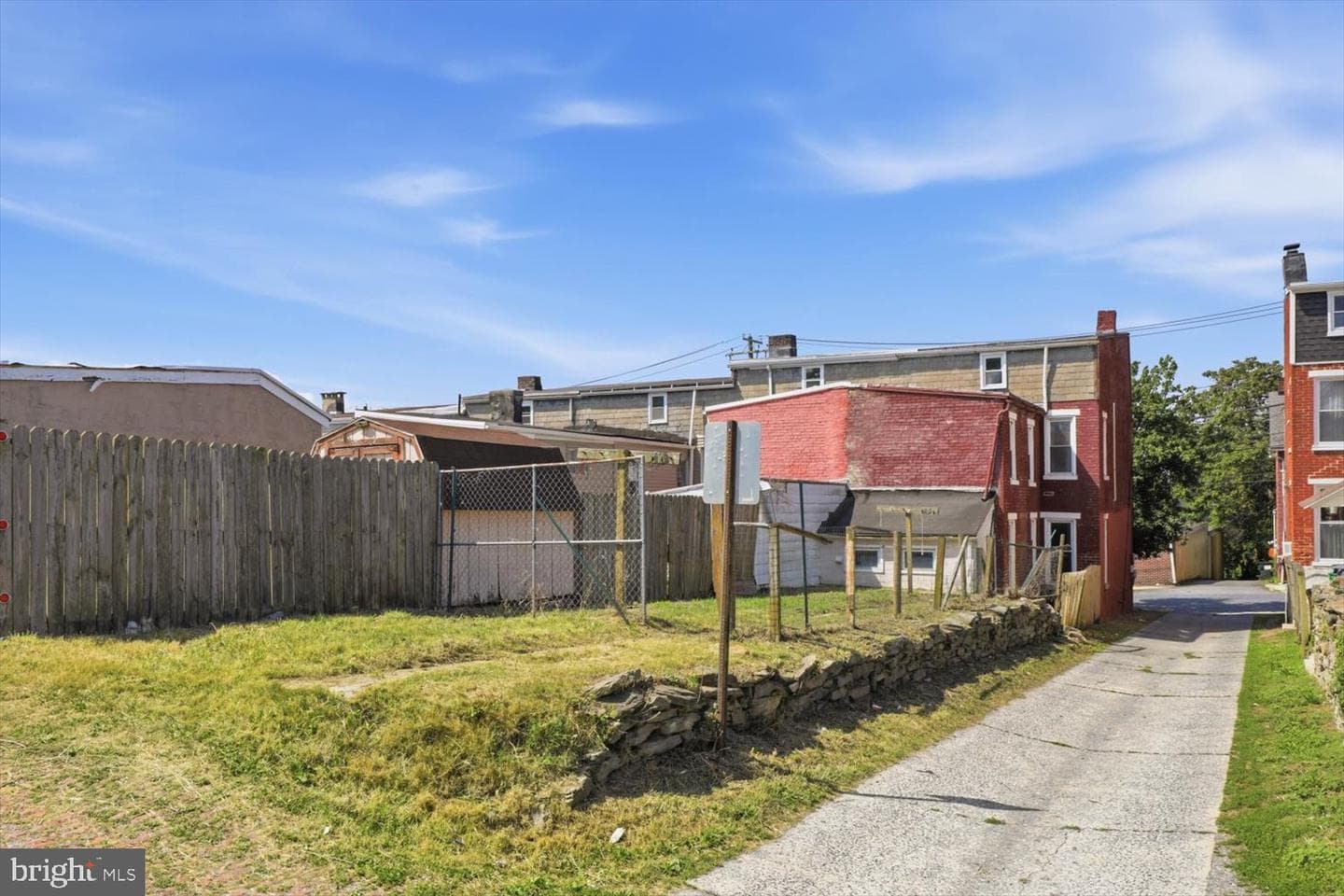 523 N 2nd Street photo 24