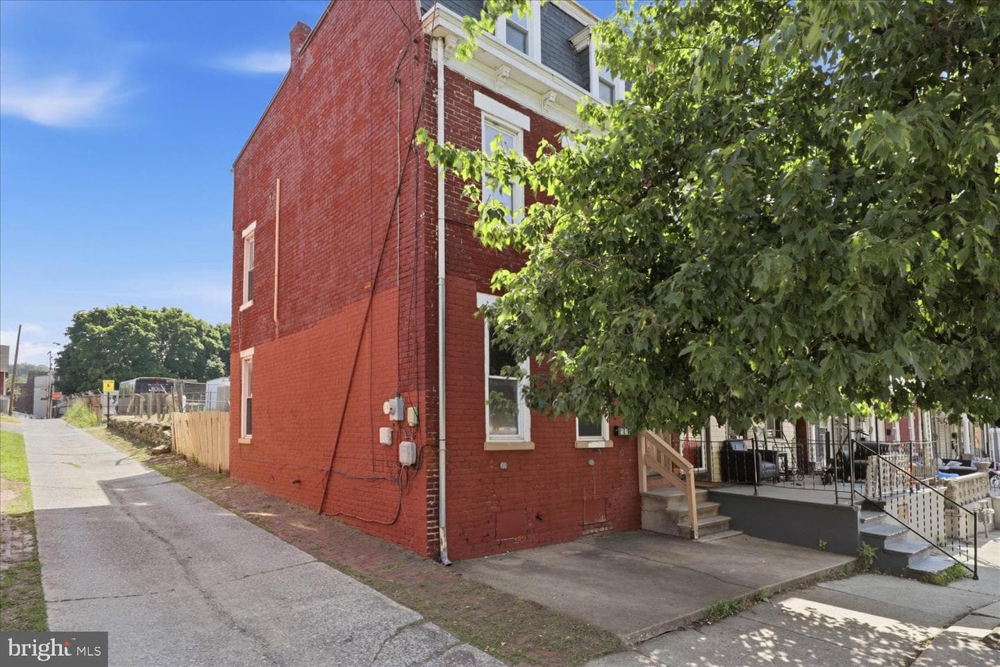 523 N 2nd Street photo 25