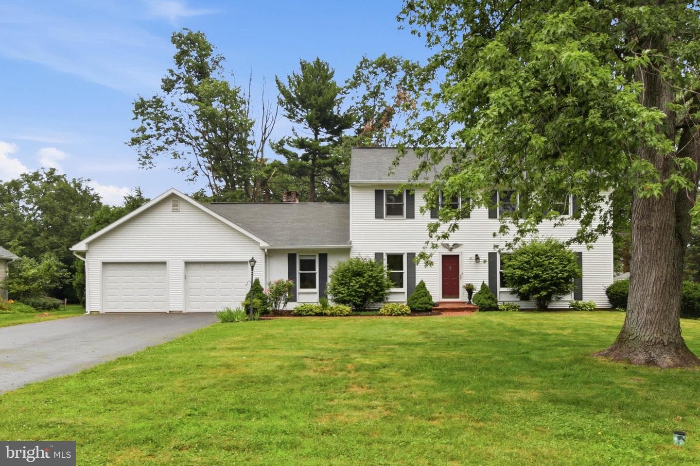 361 Teddy Avenue photo 1