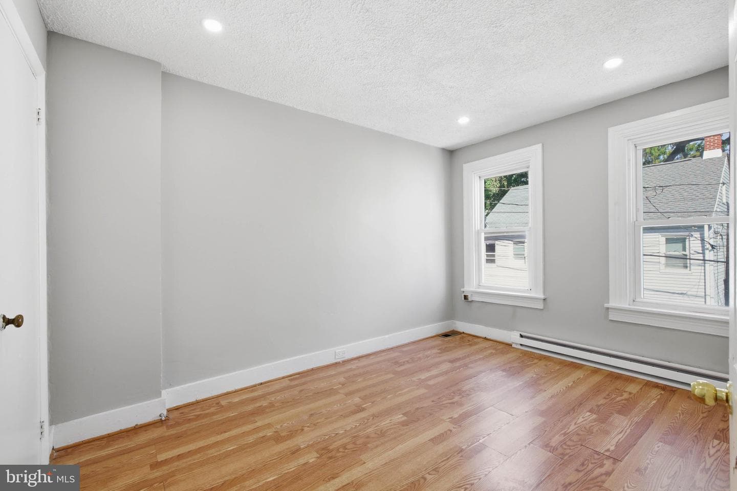 624 Poplar Street photo 21