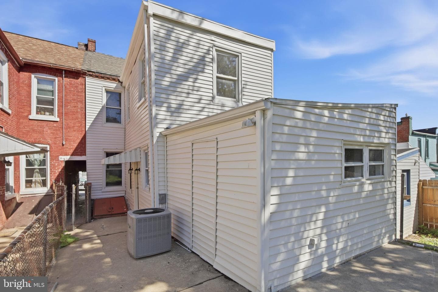 624 Poplar Street photo 25