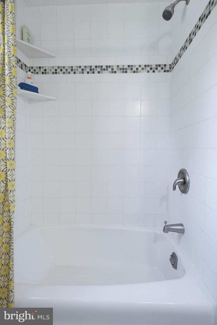 1316 Meadowcreek Lane photo 19
