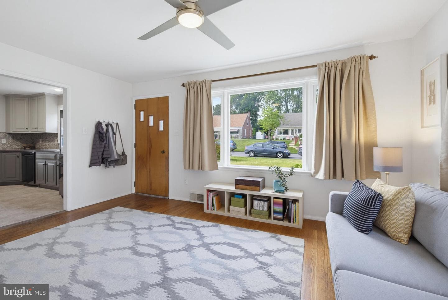 1316 Meadowcreek Lane photo 7