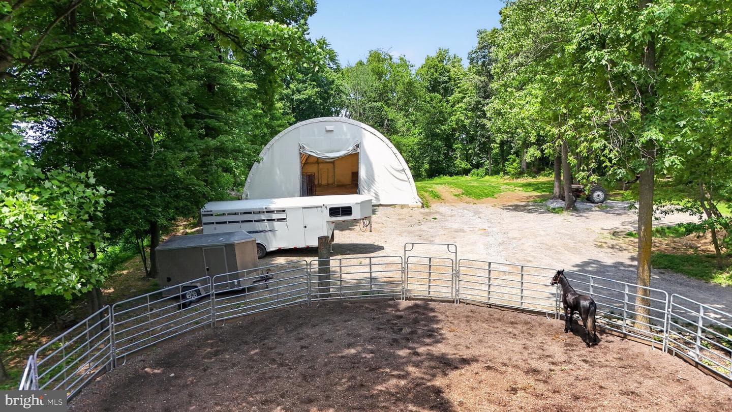 257 Hill Road photo 21
