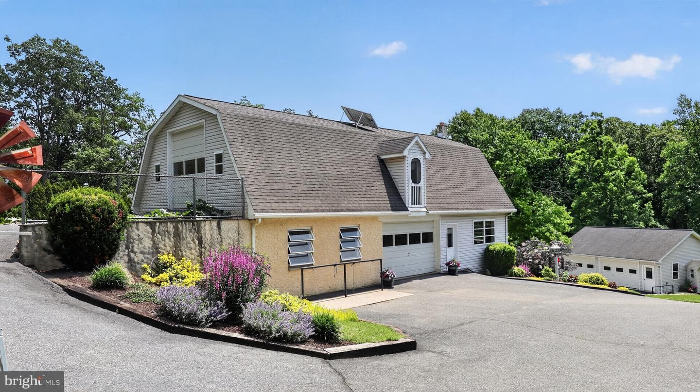 257 Hill Road photo 39