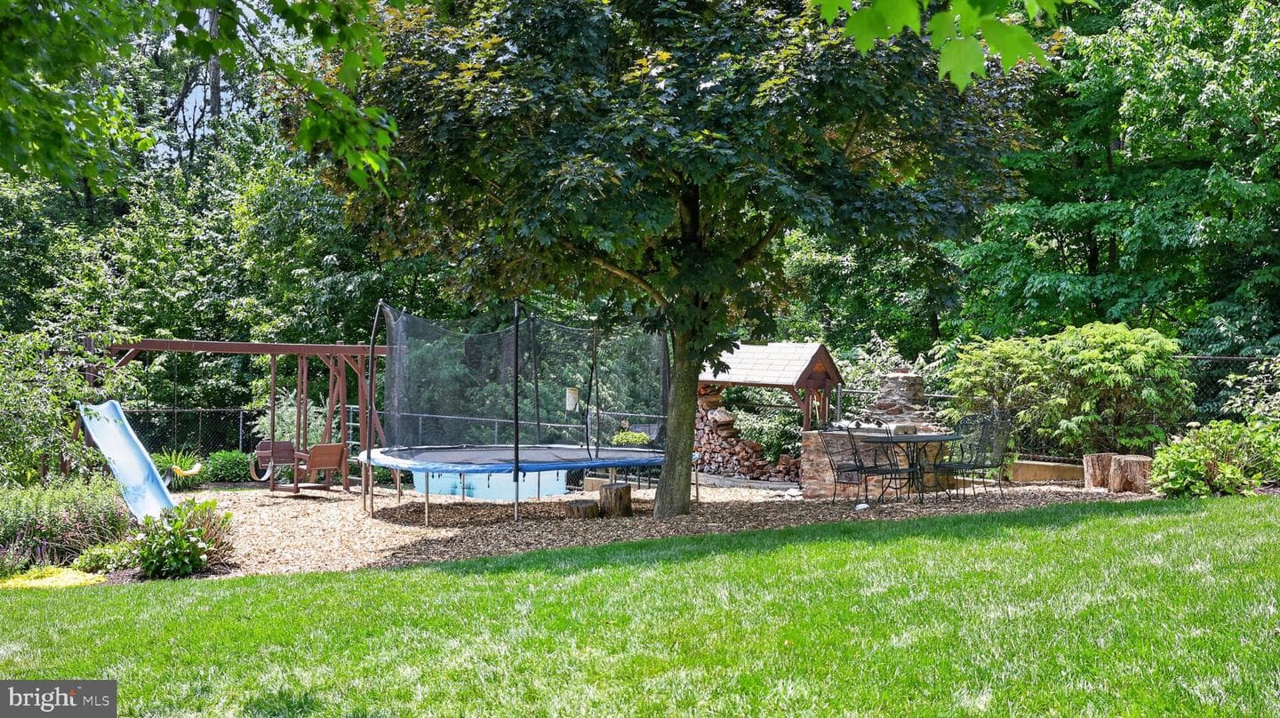 257 Hill Road photo 51
