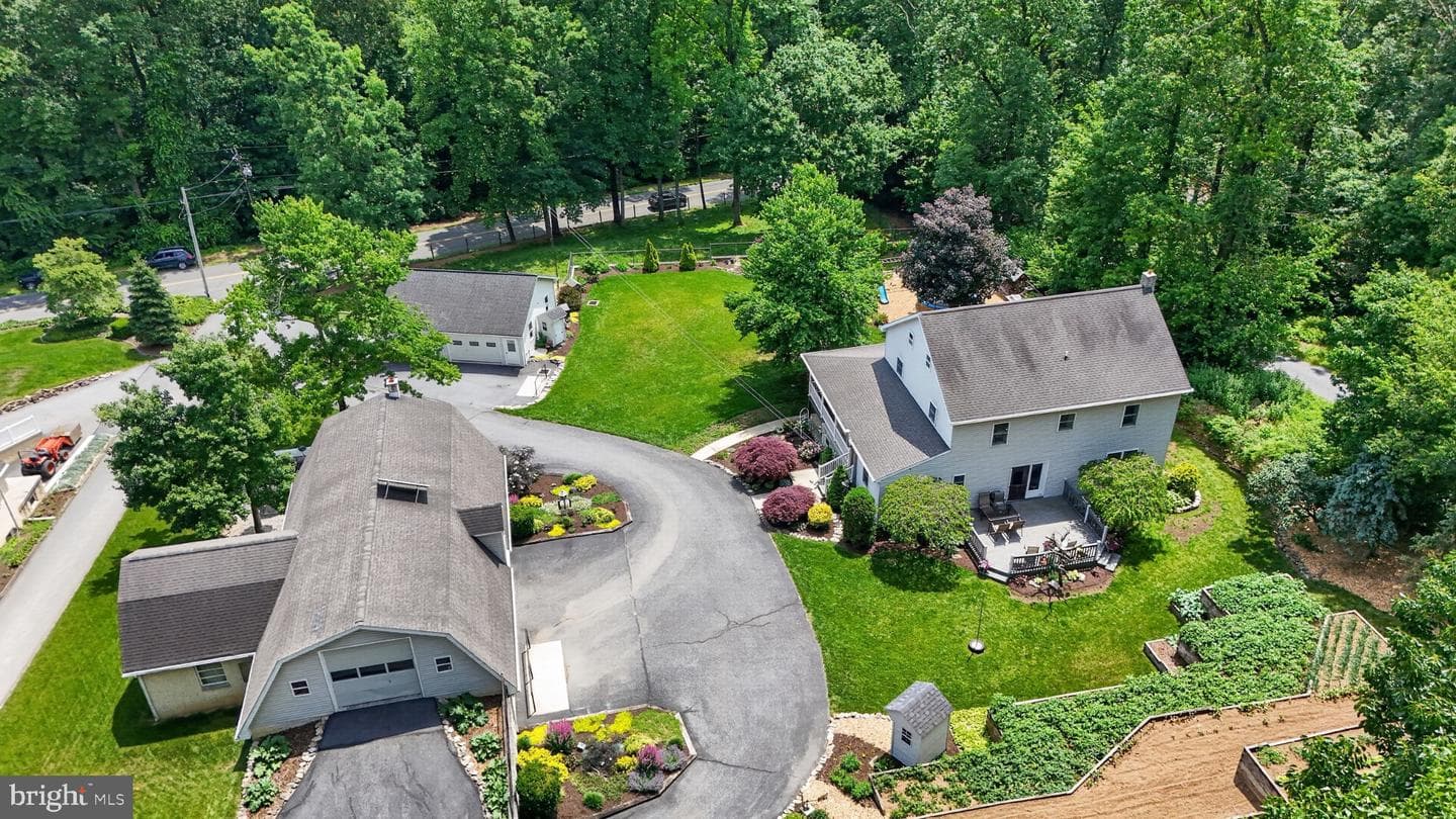 257 Hill Road photo 7