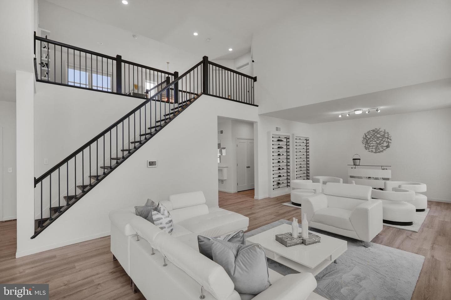 4 Rein Drive photo 19