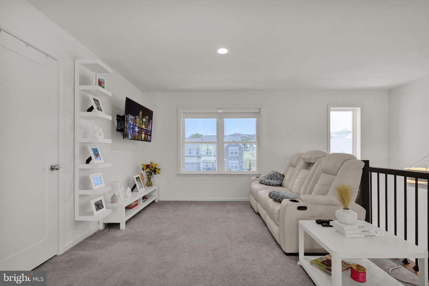 4 Rein Drive photo 32