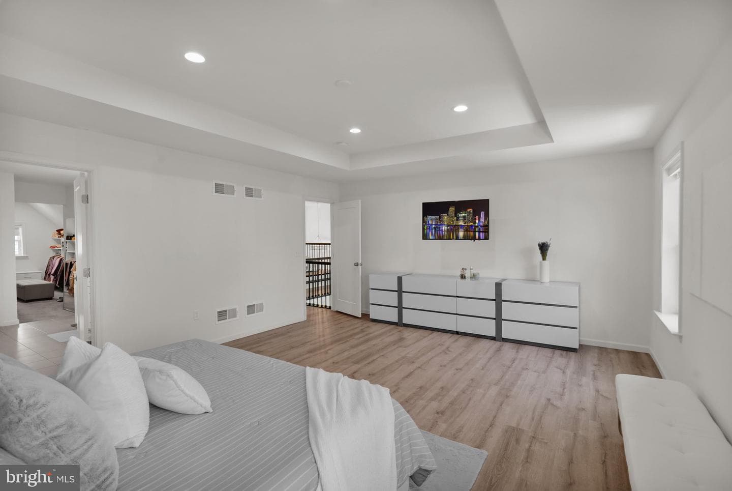4 Rein Drive photo 44