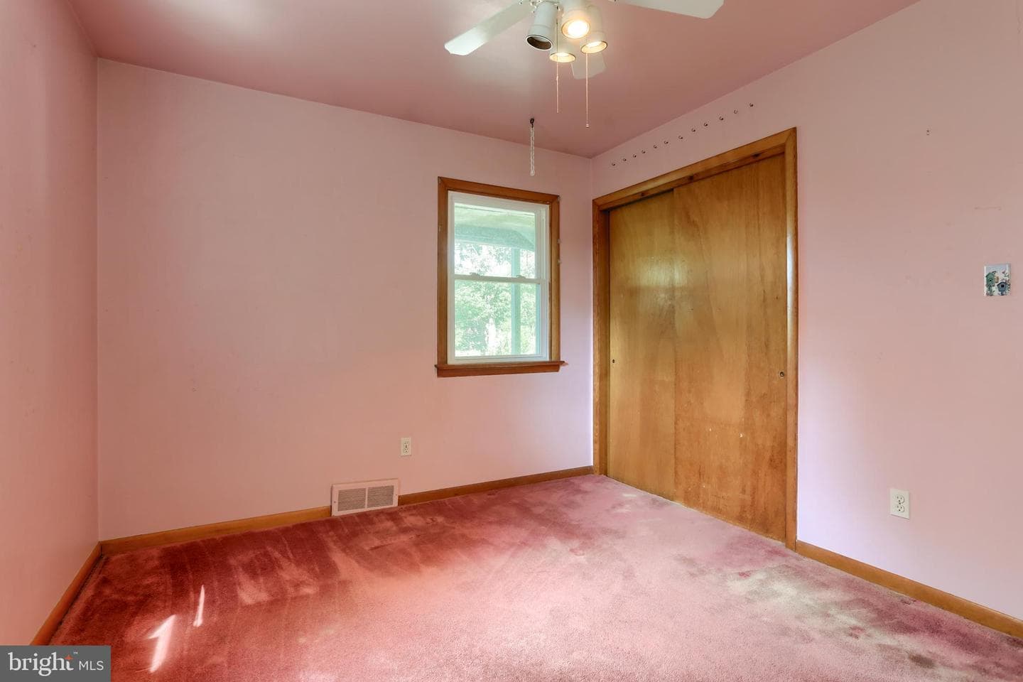 6370 Sundra Drive photo 16