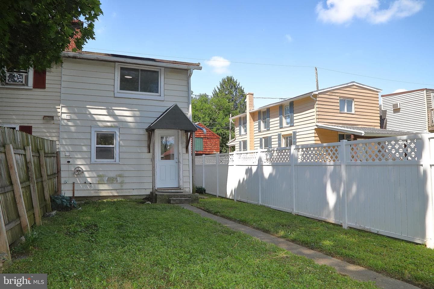 157 S Wolf Street photo 11