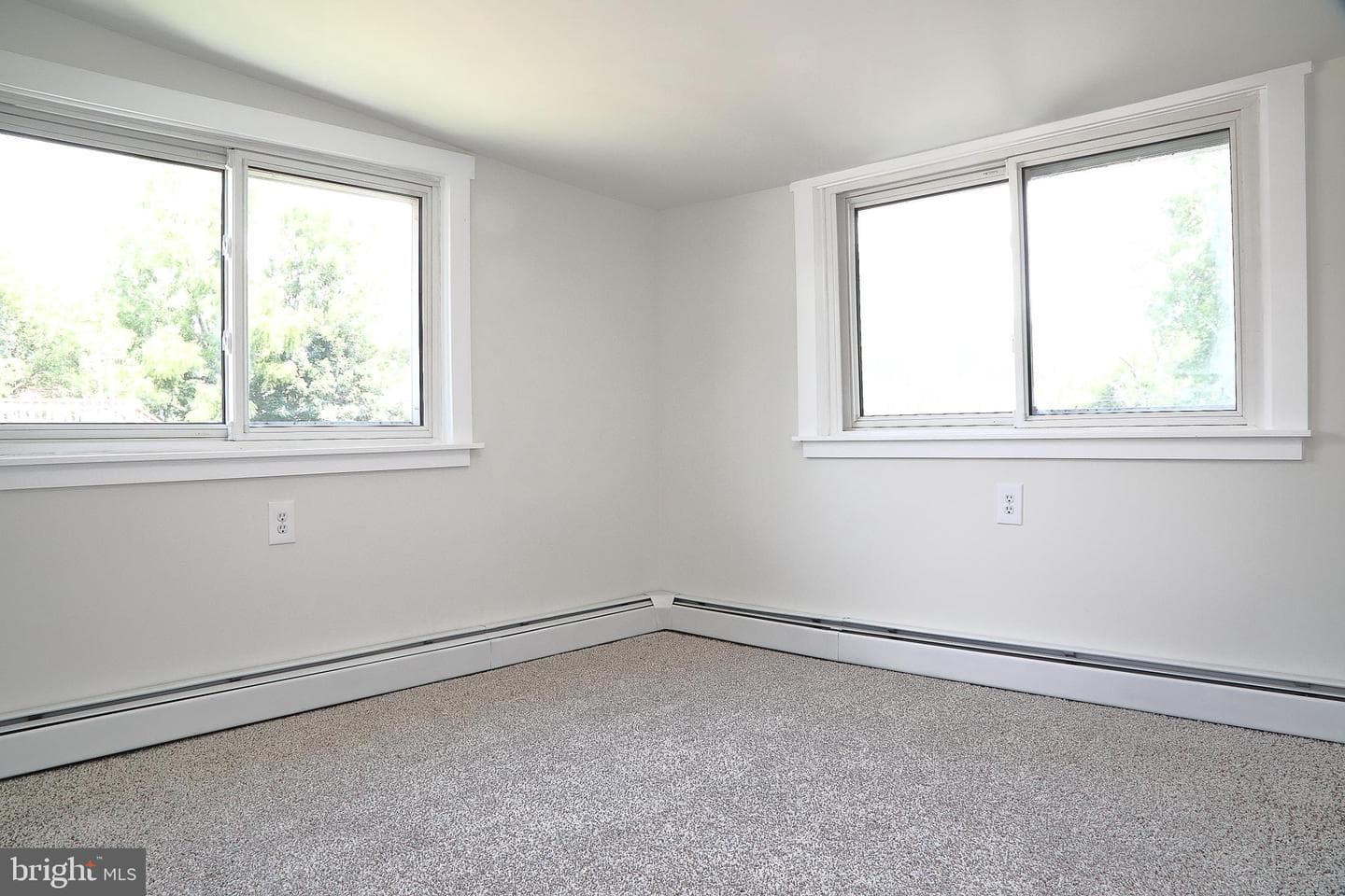 157 S Wolf Street photo 17