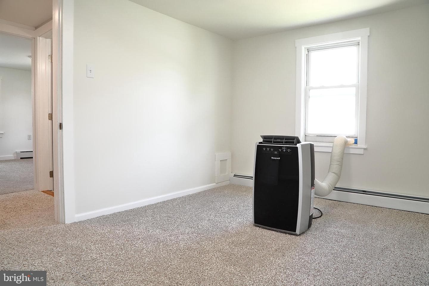 157 S Wolf Street photo 19