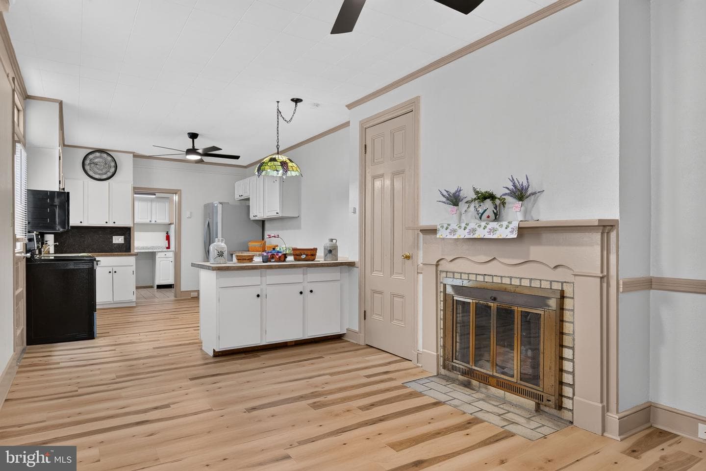 325 Cherry Street photo 11