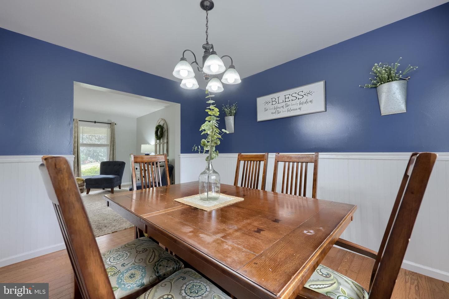 323 Knights Bridge Way photo 15