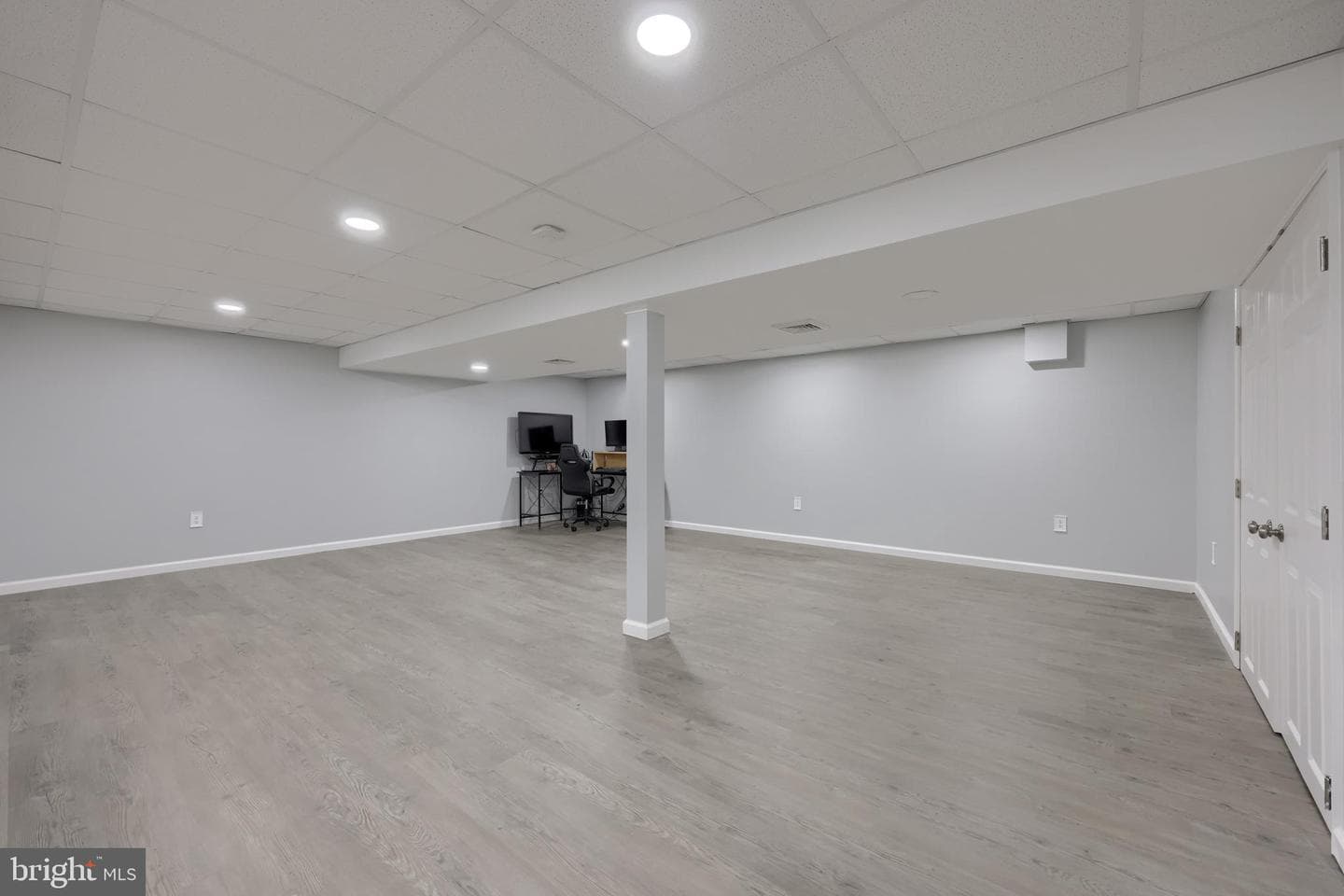 323 Knights Bridge Way photo 18