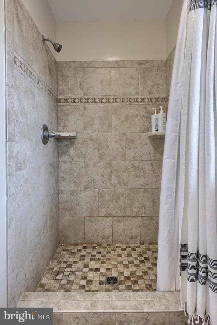 323 Knights Bridge Way photo 35