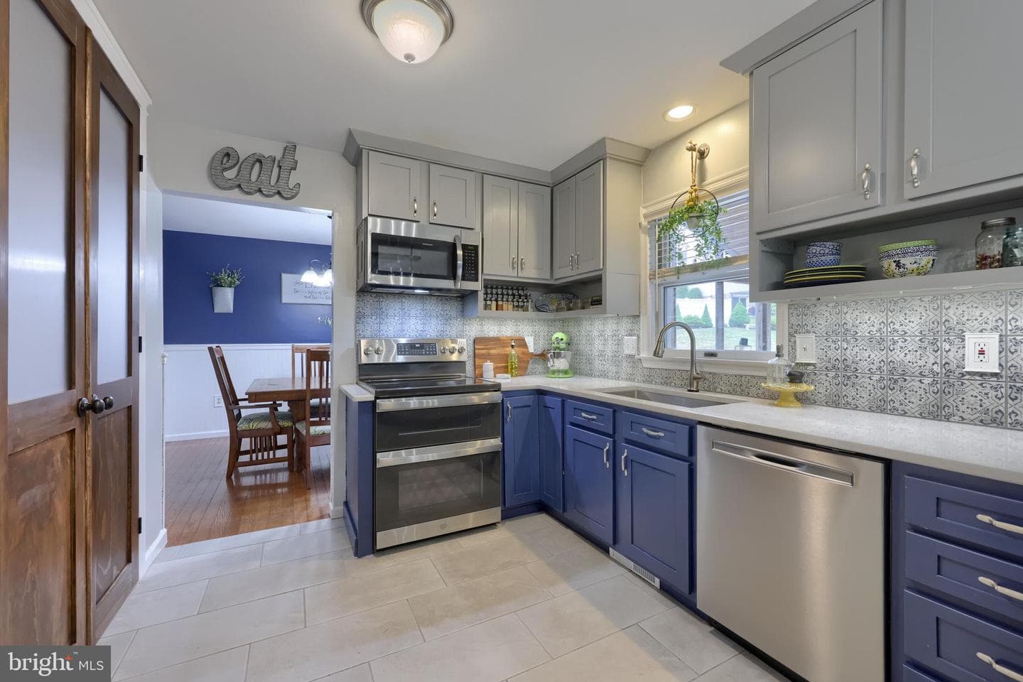 323 Knights Bridge Way photo 45