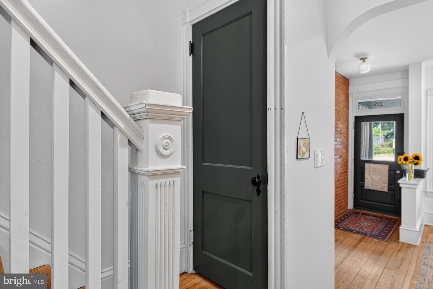225 Elm Street photo 13