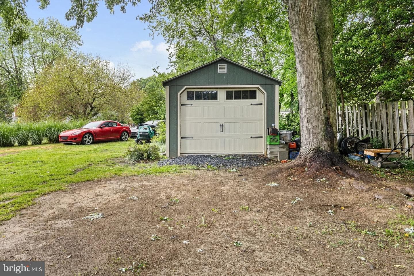 20 Clayton Avenue photo 10
